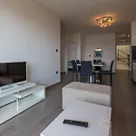 Traumhaftes Nur 100 Meter Zum Mit Herrlichem Meerblick, Sauna, Whirlpool *