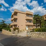 Traumhaftes Nur 100 Meter Zum Mit Herrlichem Meerblick, Sauna, Whirlpool Appartement *