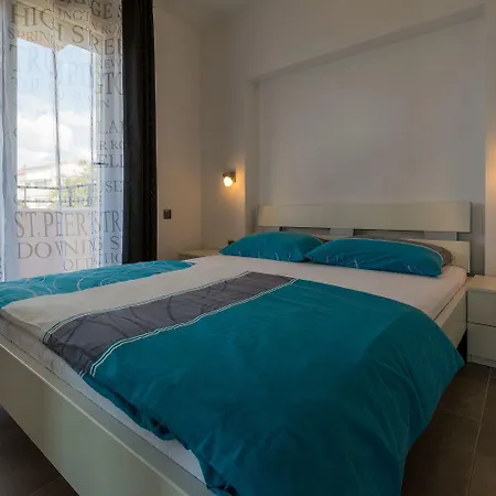 Apartment Traumhaftes Nur 100 Meter Zum Mit Herrlichem Meerblick, Sauna, Whirlpool Dramalj