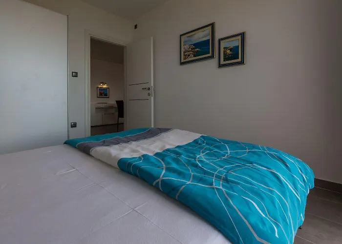 Traumhaftes Nur 100 Meter Zum Mit Herrlichem Meerblick, Sauna, Whirlpool Apartment *