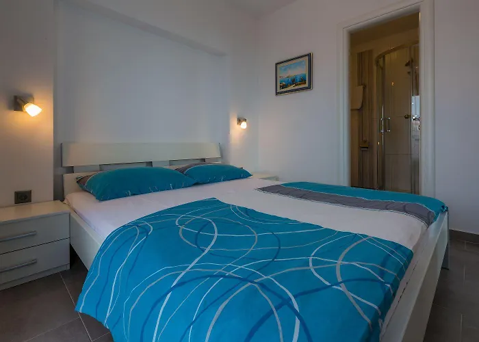 Traumhaftes Nur 100 Meter Zum Mit Herrlichem Meerblick, Sauna, Whirlpool Apartment *