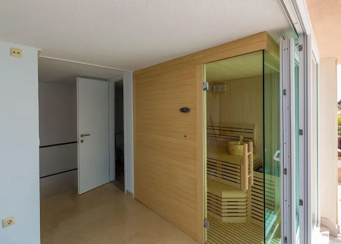 Traumhaftes Nur 100 Meter Zum Mit Herrlichem Meerblick, Sauna, Whirlpool Apartment