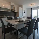 Traumhaftes Nur 100 Meter Zum Mit Herrlichem Meerblick, Sauna, Whirlpool Apartament Dramalj